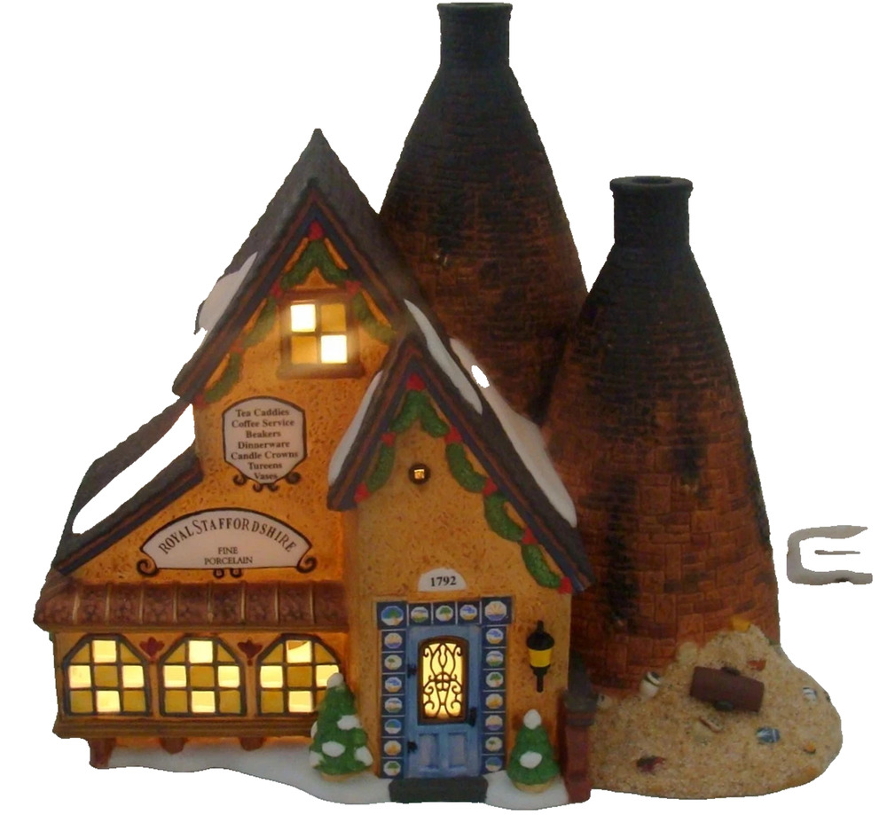 Department 56 Dickens Village Royal Staffordshire 58481 Retired 2002 Christmas